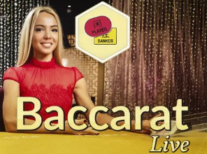 卡马文加：皇马球员本就很优秀，所以成功关键是让其保持开心